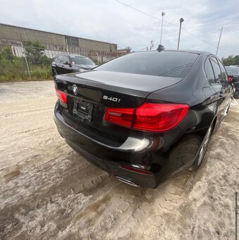 Zadní světla BMW 540i g30 2018 USA - 2
