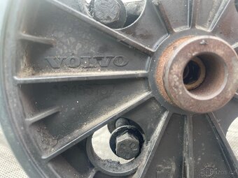 Servo čerpadlo Volvo V70, S60, XC70, S80 - 2
