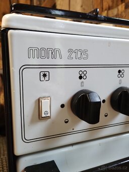 Plynový sporák MORA 2135 s elektrickou troubou - 2