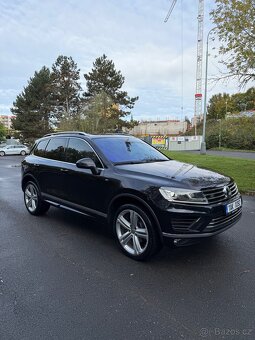VOLKSWAGEN TOUAREG - 2