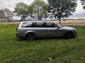 Mondeo mk3 2.0 85kw 2005 combi s tažným zařízením - 2