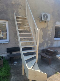 Lomené schody do výšky 300cm - 2