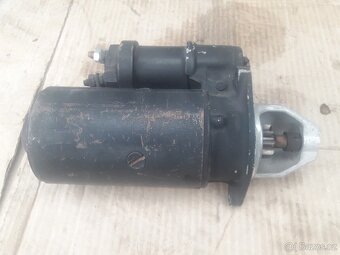 Nový startér Renault. 6V - 2