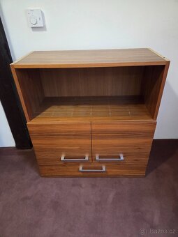 Skříň se šuplíky a poličkami DÝHA OŘECH - 2