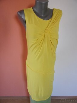 Žluté elastické šaty Calvin Klein - 2