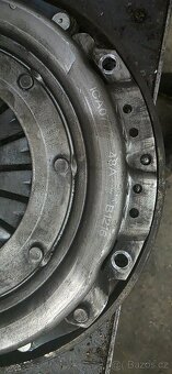 Spojka včetně setrvačníku 1.9tdi 96Kw Pd - 2