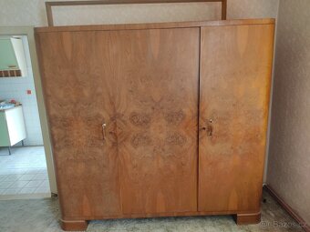 Starožitný nábytek - 2