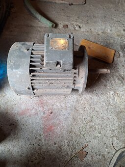 Motory - 2