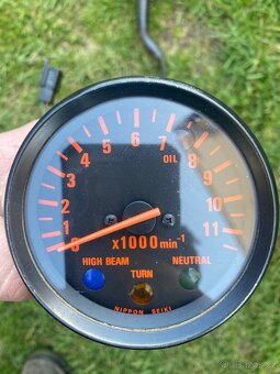 Otáčkometr a nosič Honda MTX nebo MT - 2
