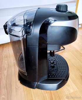 Pákový kávovar DeLonghi EC221.B - 2