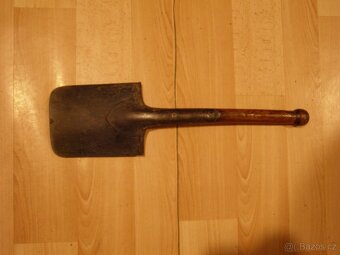vojenská lopatka - 2