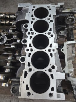 Motor VW T5 2,5 TDi 96kW kod BNZ po Go - 2