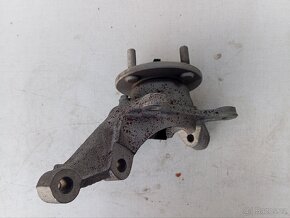 TOYOTA YARIS 04/02 - 01/06 - Predná ľavá otoc - 2