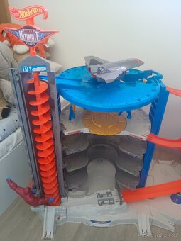 Garáž hotwheels - 2
