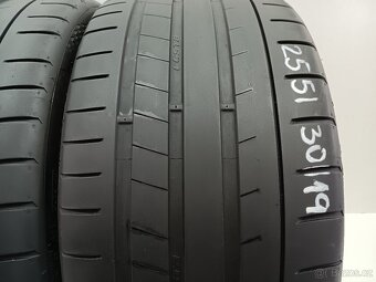 2ks letní pneu 255/30/19 Kumho - 2