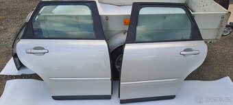 VOLVO V50 - 2