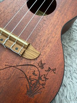 Koncertní ukulele Ortega - 2