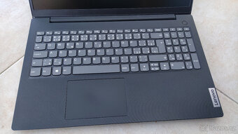 Lenovo V15 G2 ITL - i5, 8GB RAM, SSD 256GB - 2