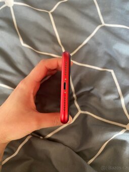 iPhone 11 red - 2