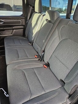 Dodge ram 1500 5.7 hemi - 2