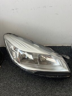 Ford svetla 2009-2025 - 2