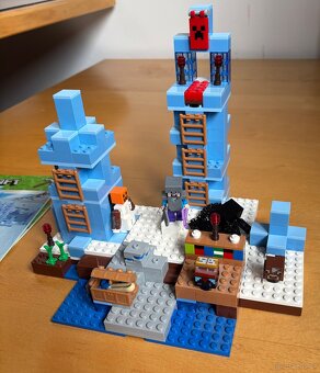 Lego Minecraft 21131, Ledové ostny - 2