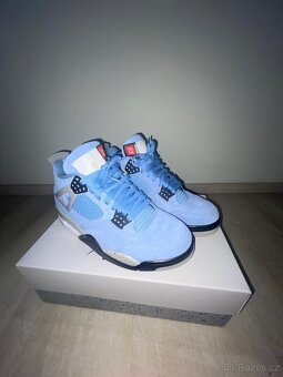 Jordan 4 University Blue - 2