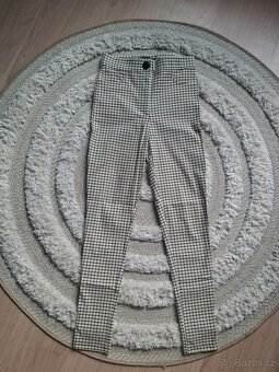 Vzorované kalhoty Zara - 2