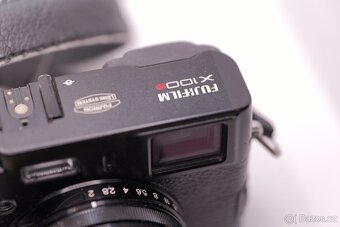 Fotoaparát Fujifilm X100S s příslušenstvím - 2