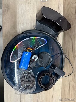 Robotický vysavač Sencor SRV 9250BK 2v1 NA DÍLY - 2