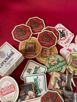 pivní tácek starý pivní tácek otvírák na pivo pivní láhev - 2