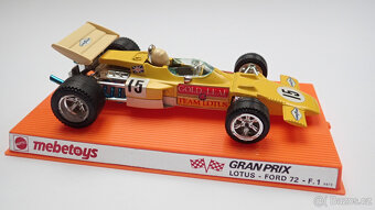 Mattel auta 1:28 - 2