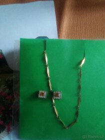 Krásné náušnice bižuterie s kaminkem - 2