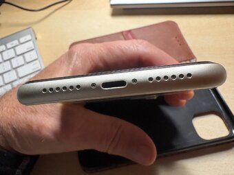 Prodám iPhon 11-64 Gb - 2