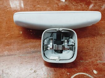 Zpětné zrcátko - 2