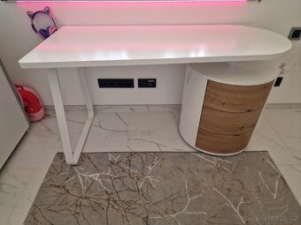 Psací stůl 140 x 75 x 65 cm - 2