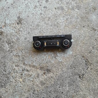 Š. Superb II, Jed. d. klimatizace 3T0 907 044 BL - 2