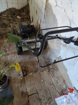 Sekačka s pojezdem - 2