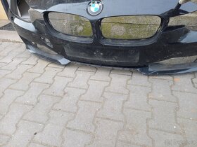 BMW 3  r.v 2019  přední nárazník - 2