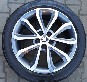 Originál sada disků Škoda Octavia III 5x112 R17 Hawk - 2
