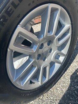 Celoroční originální Alu sada z Land Rover 255/65 R19 Pireli - 2
