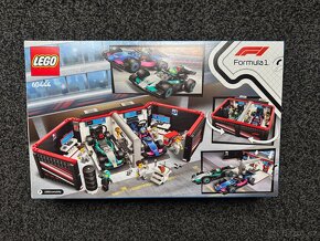 LEGO City 60444 Garáž F1 a vozy Mercedes-AMG a Alpine - 2
