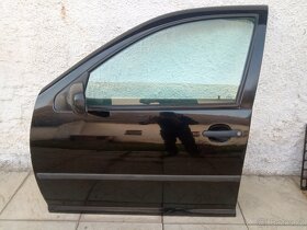 VW golf 4 dveře - 2