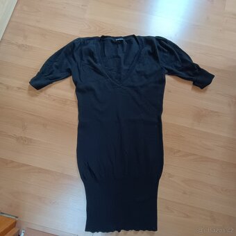 Černý delší svetřík zn. Terranova vel. S - 2