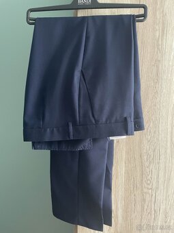 Tmavě modrý pánský oblek [BANDI] - 2