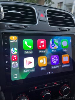 Autorádio z Číny - podpora apple CarPlay i Android auto - 2