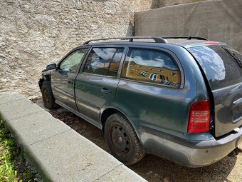 Škoda Octavia 1.8T 110kw náhradní díly - 2