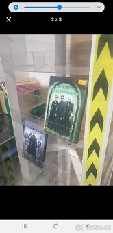 Otočný stojan na DVD, hry, filmy atd. - 2