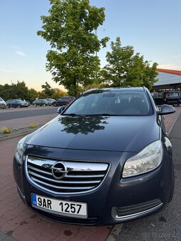 Opel Insignia 2.0 CDTi Sports Tourer, 118 kW, automat, 2009 - 2