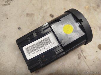 Vícenásobný spínač světel - 2